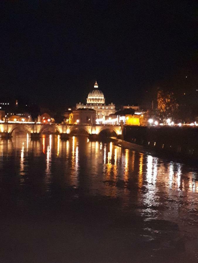 Fotofever Apt, Two Bedrooms With Air Conditioned In Elegant Shopping Area, Close To Vatican City ローマ エクステリア 写真